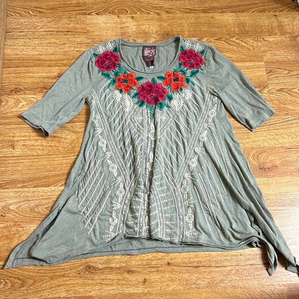 JOHNNY WAS Woman’s Tops Embroidered  Sz S - Picture 2 of 8
